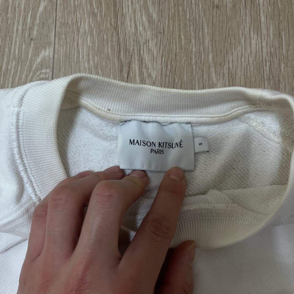 메종키츠네 폭스헤드 화이트 맨투맨 S  상품이미지5