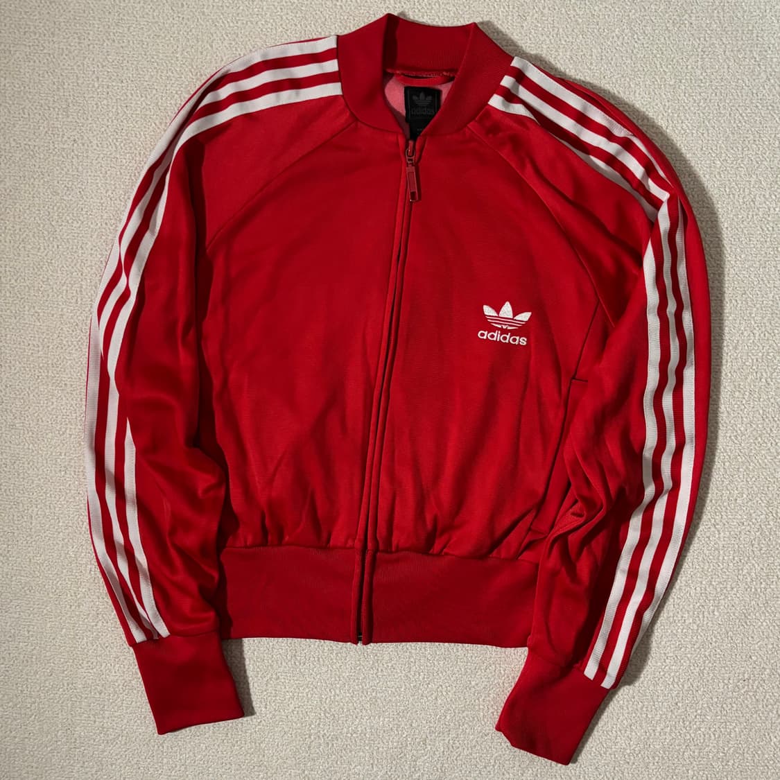 아디다스 올드스쿨 슈퍼걸 크롭 레드 트랙탑 져지 상품이미지1