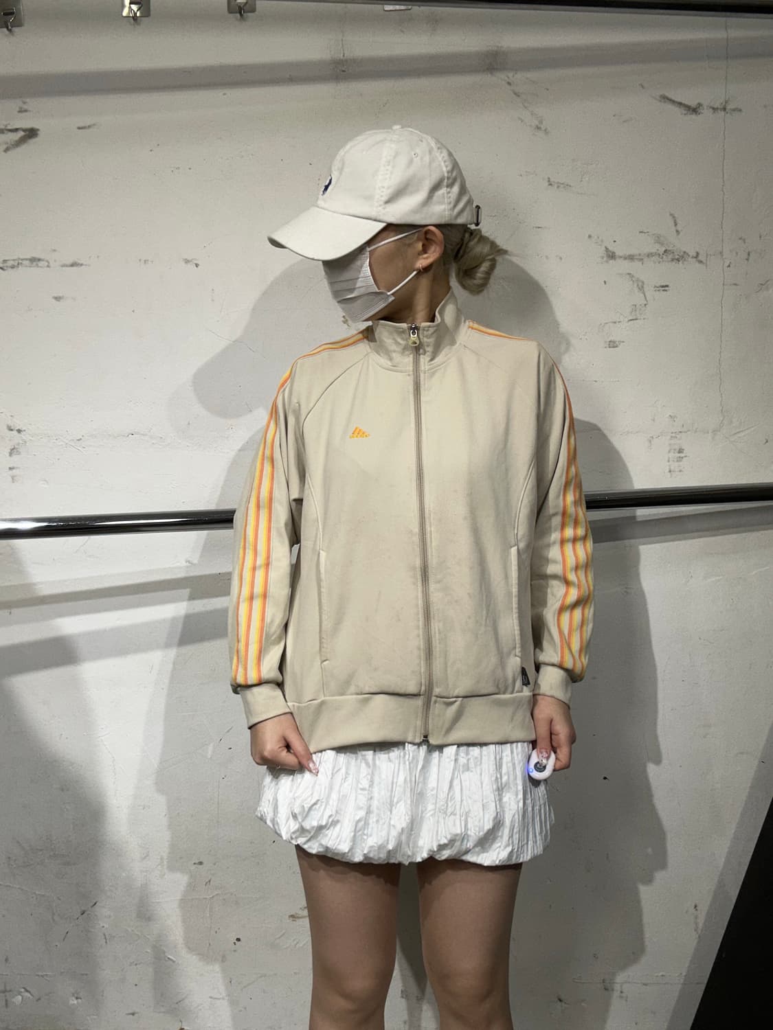 아디다스 베이지 옐로우 삼선 오버핏 스몰 로고 트랙탑 져지 M 상품이미지2