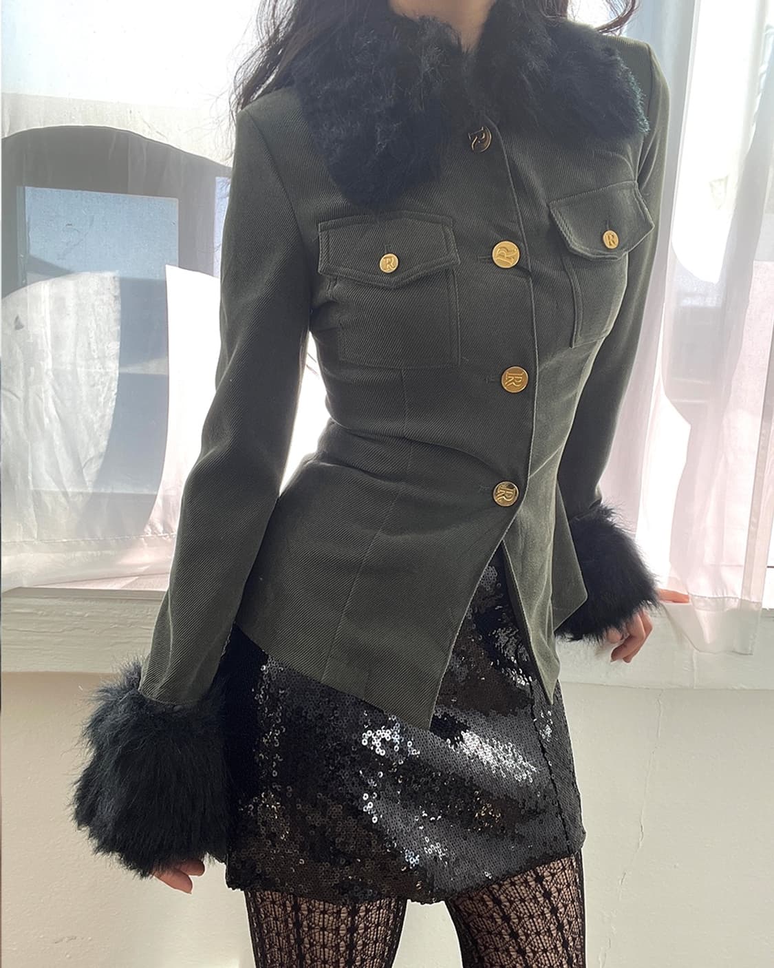 fur point khaki top 상품이미지3