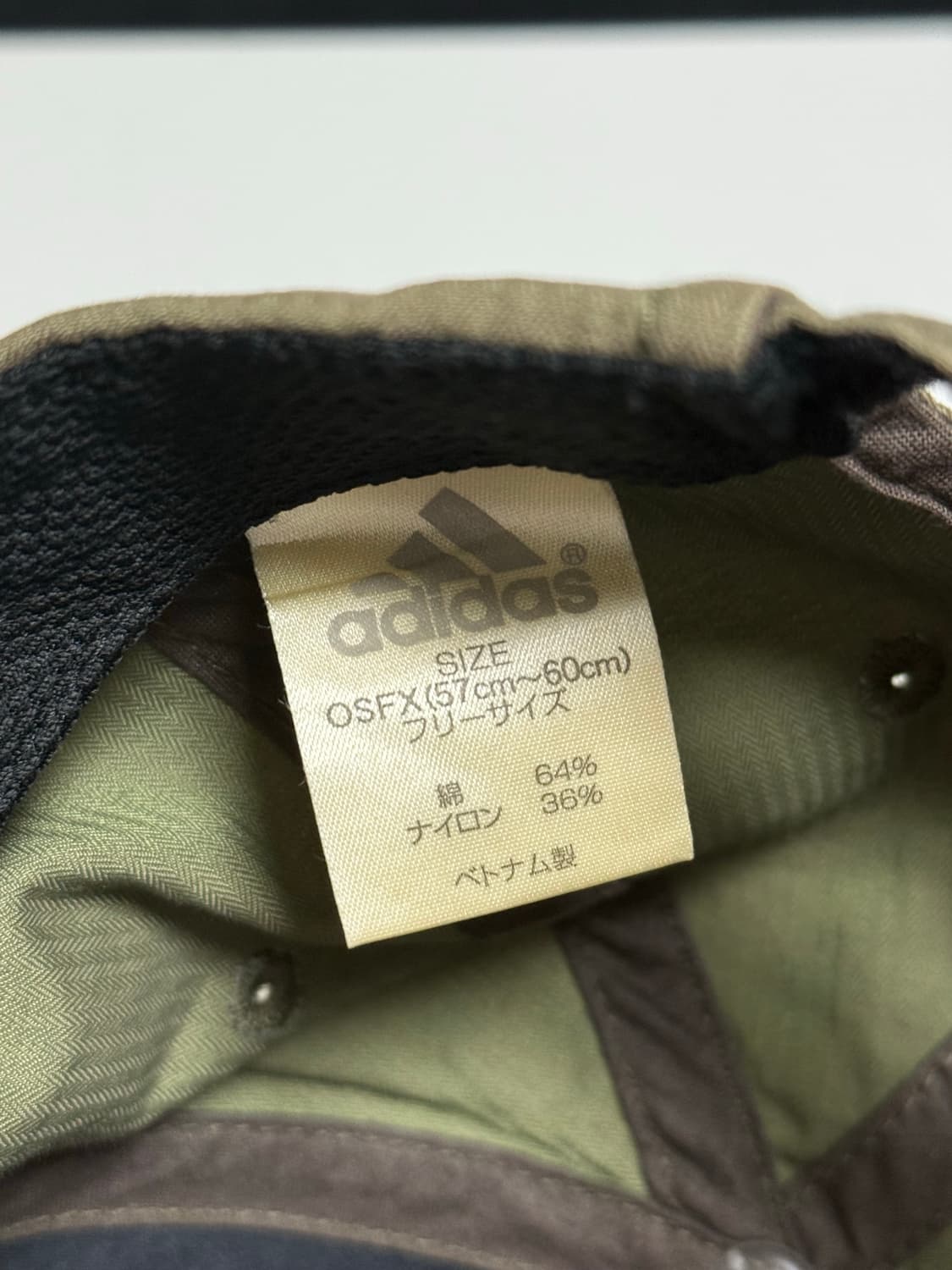 아디다스 카키 볼캡 상품이미지3