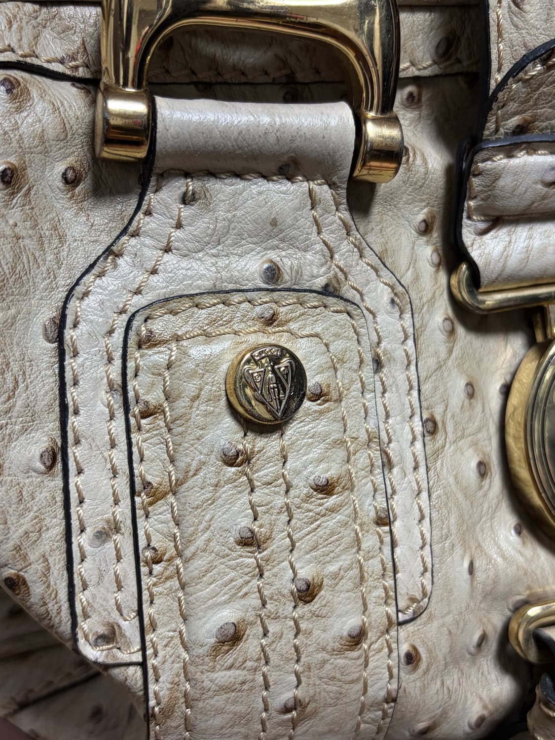 구찌 오스트리치 빈티지 숄더백 아이보리 상품이미지3