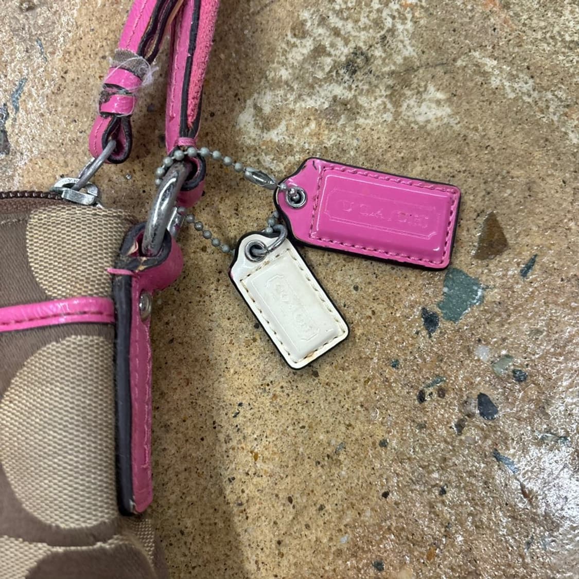 코치 미니 크로스백 베이지 핑크  상품이미지6