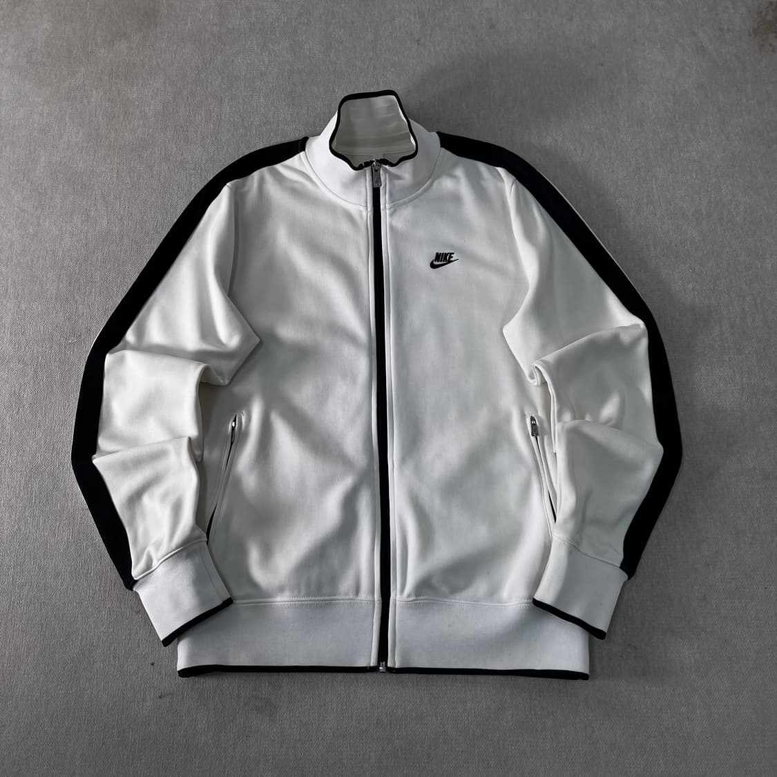 100 나이키 올드스쿨 흰검 져지 상품이미지1