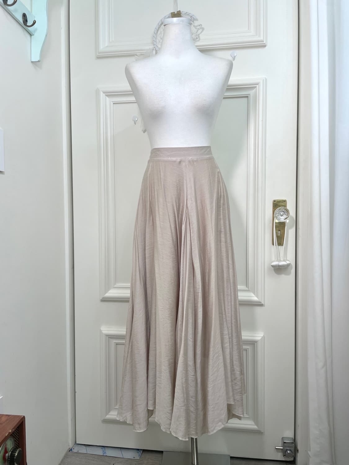 gray beige back banding unbalance long s 상품이미지1