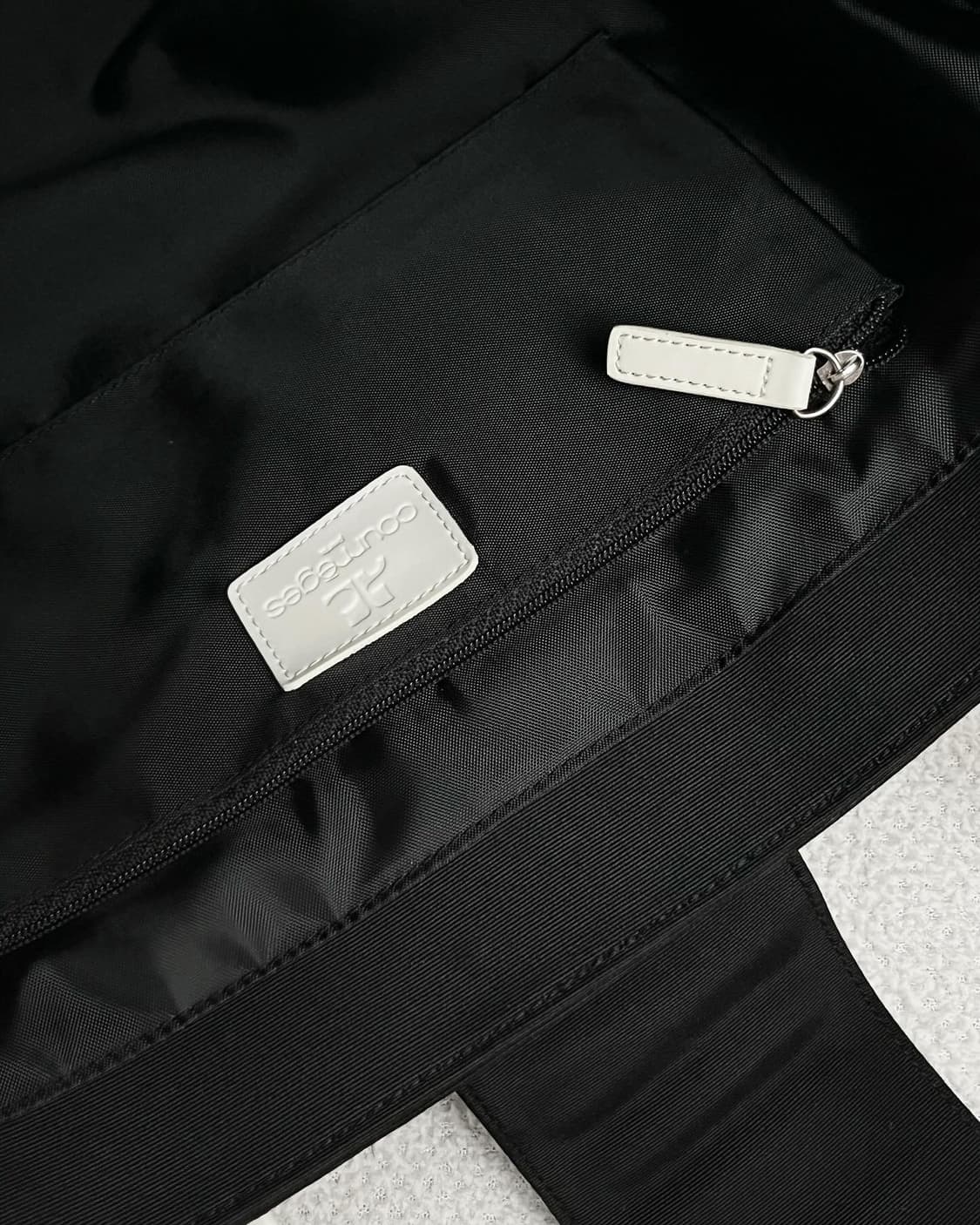 (택,새상품)꾸레쥬 숄더백 상품이미지4