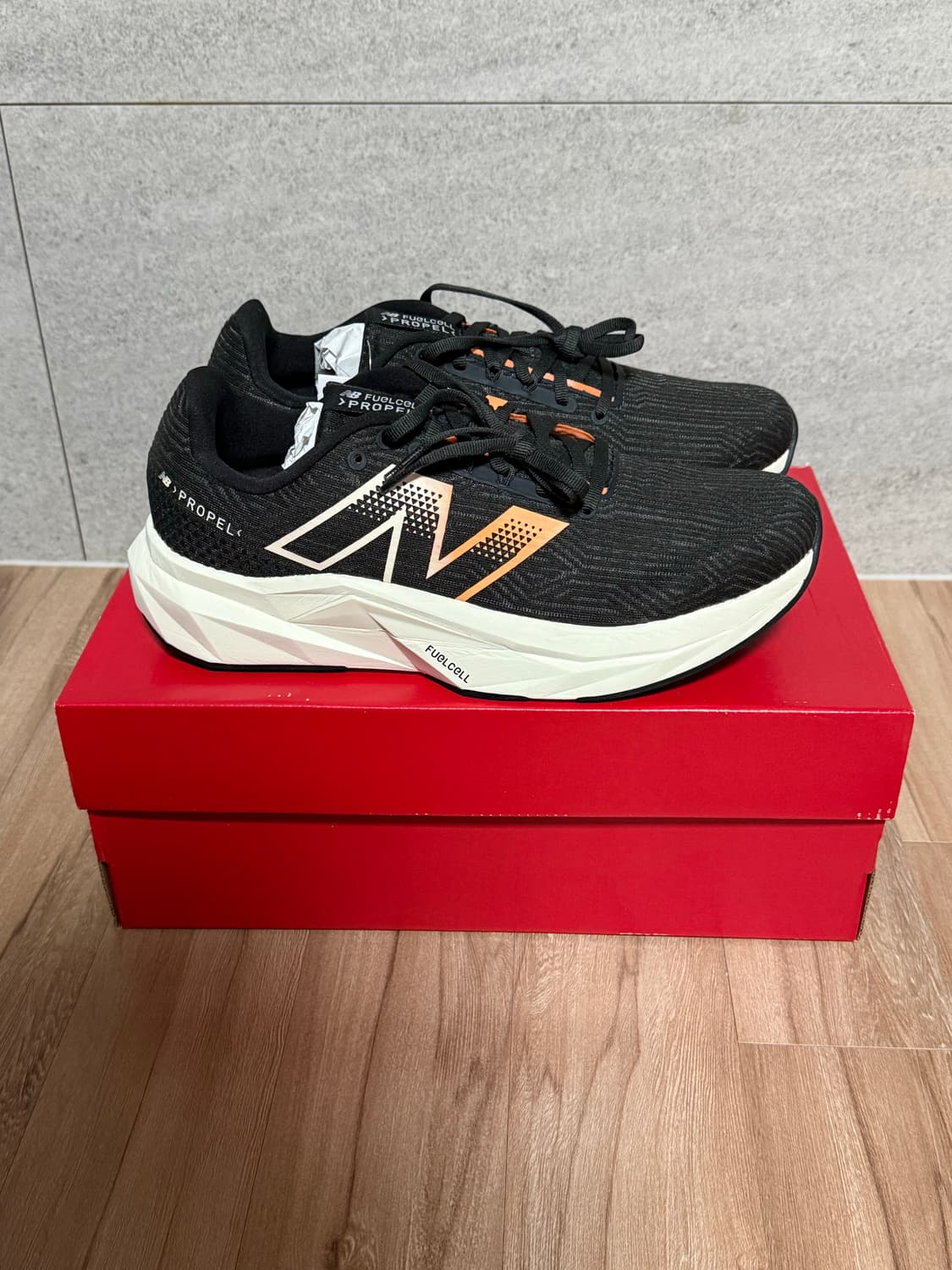 뉴발란스 퓨어셀 v5 러닝화  상품이미지1