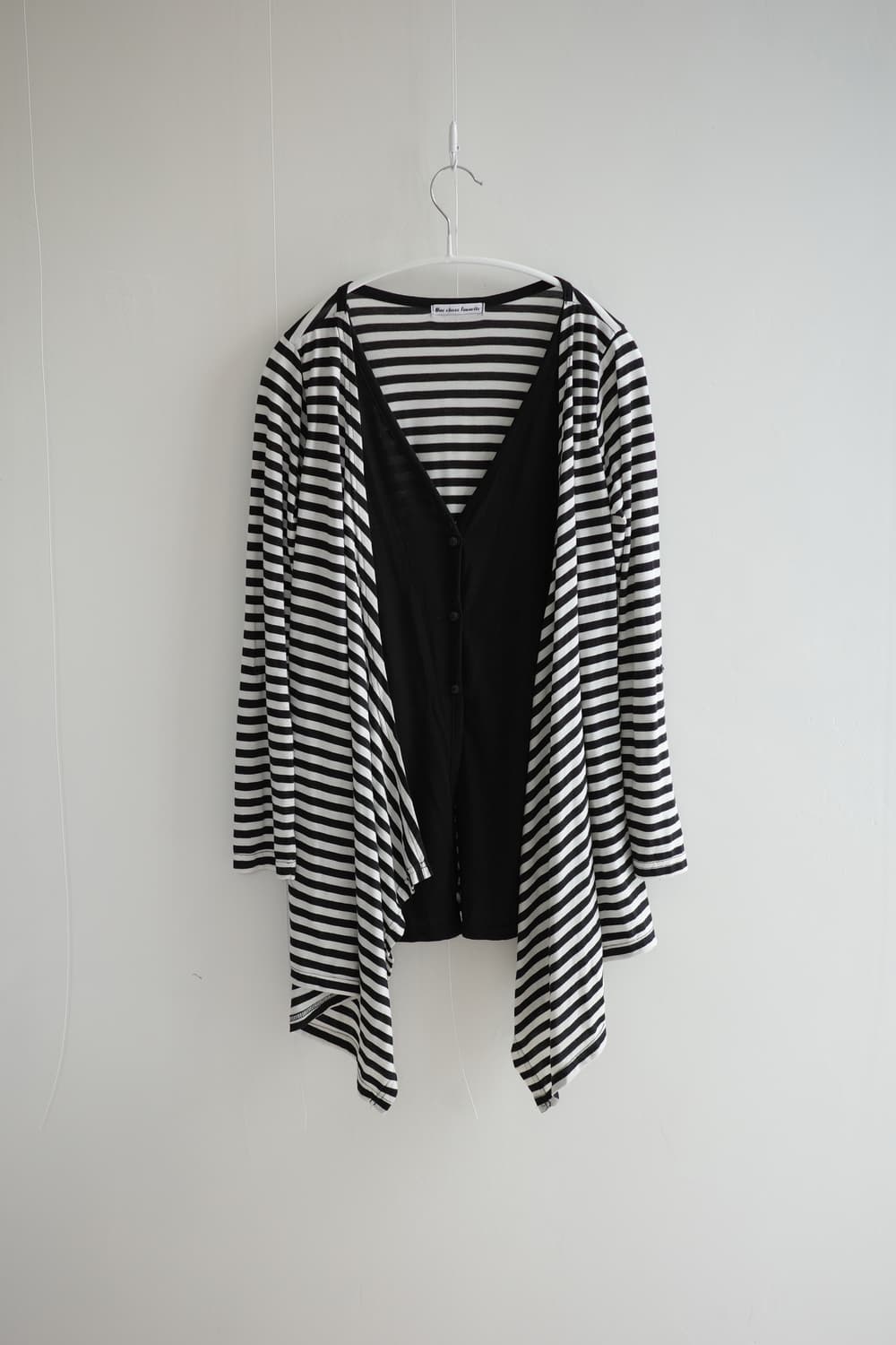Monochrome striped layered cardigan 상품이미지1