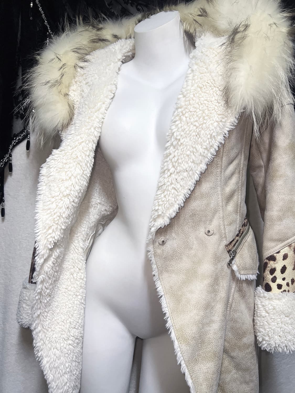 에고이스트 퍼후드 레오파드 호피 무스탕 털자켓 오네갸루 00s  펑크 상품이미지5