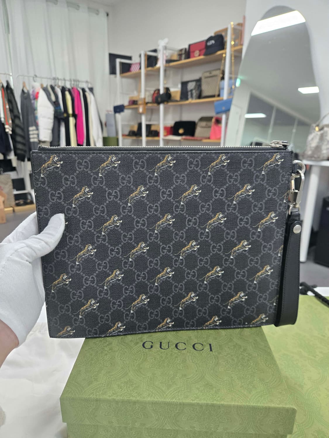 [40%할인] 구찌 점핑타이거 클러치백 상품이미지2