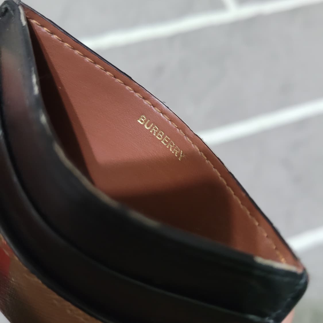 정품 버버리 체크 카드지갑 상품이미지10