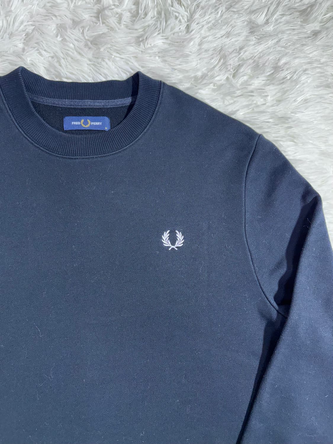 프레드페리 블랙 스몰로고 맨투맨  상품이미지5