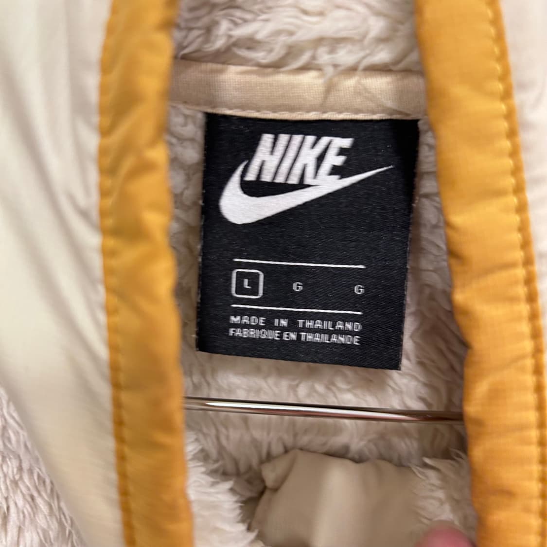 나이키 자수로고 버튼 모헤어 하이넥 플리스 상품이미지3