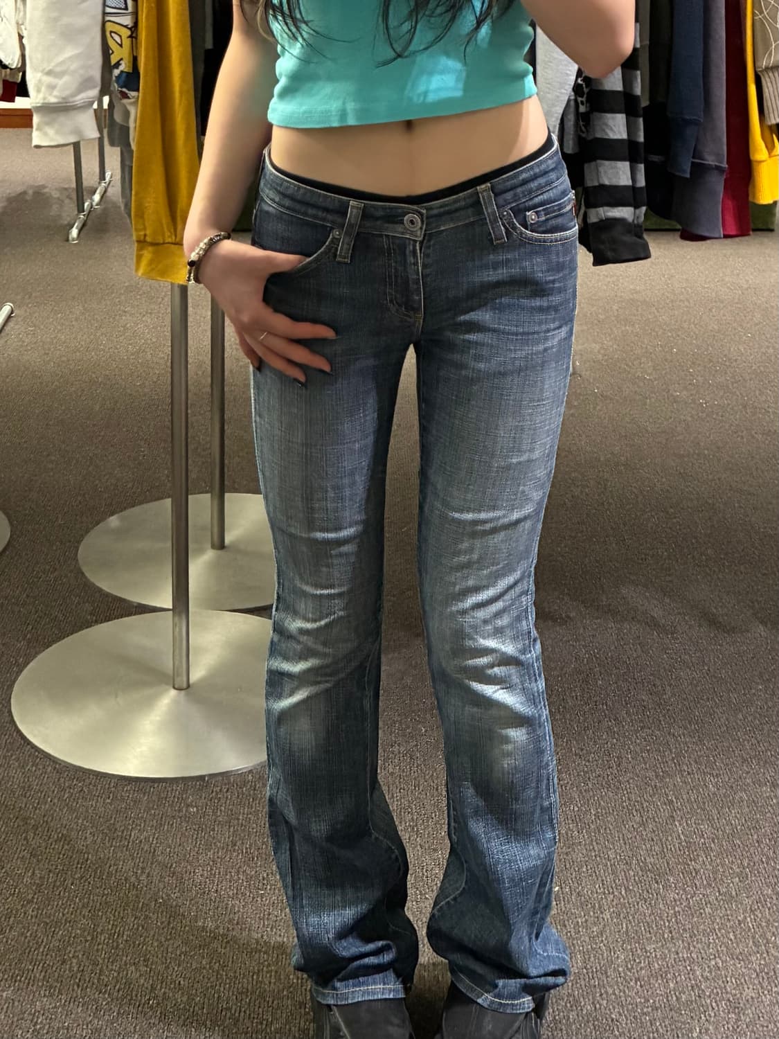 25)AG Jeans 빈티지 여성 로우라이즈 부츠컷 데님팬츠 상품이미지2