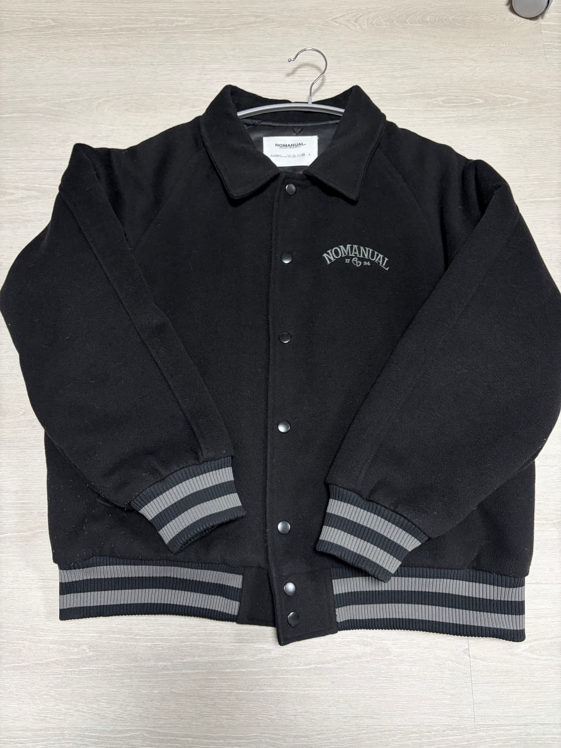 노매뉴얼 바시티 자켓 상품이미지4