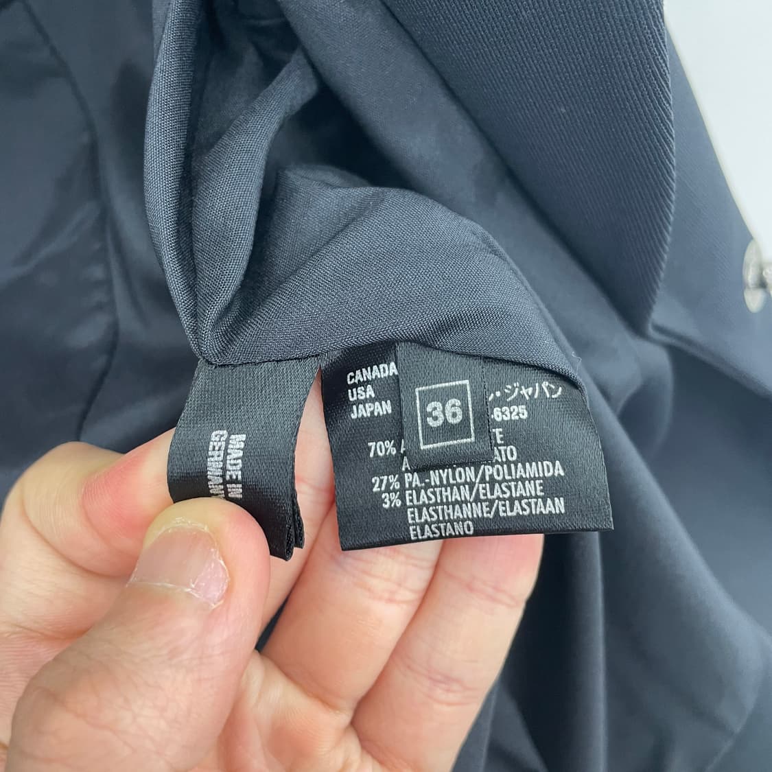 로렐 정규 블랙 크롭 블레이저 상품이미지4