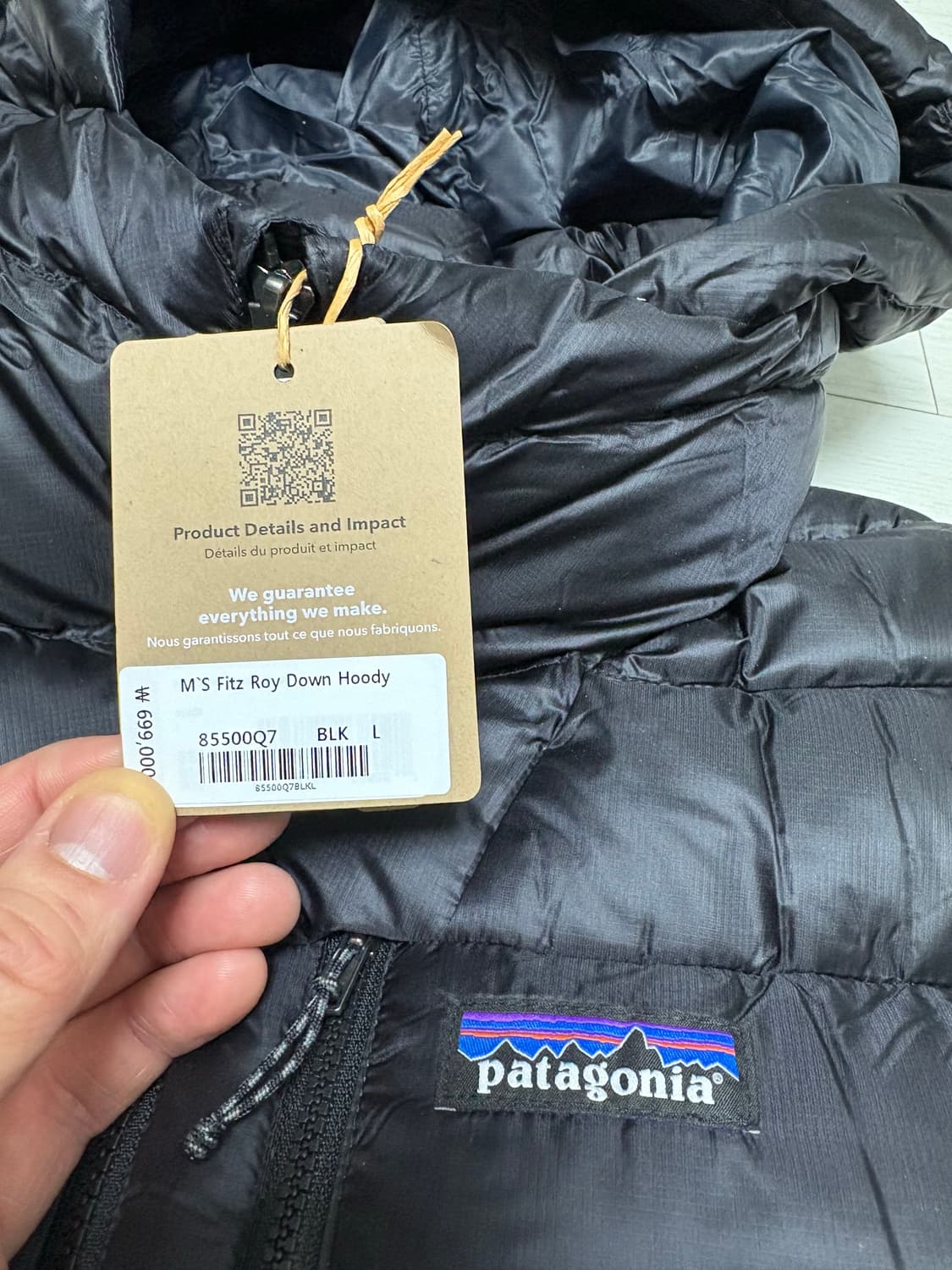 [L] 새상품 파타고니아 피츠로이 다운 후디 블랙 상품이미지2