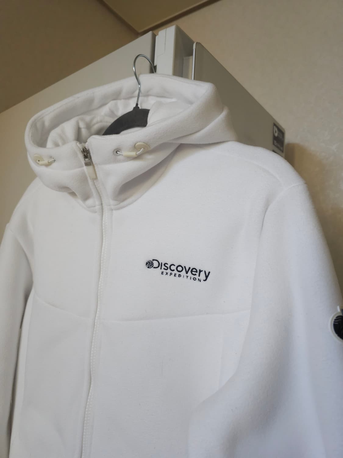 디스커버리 화이트 후리스 자켓 상품이미지2
