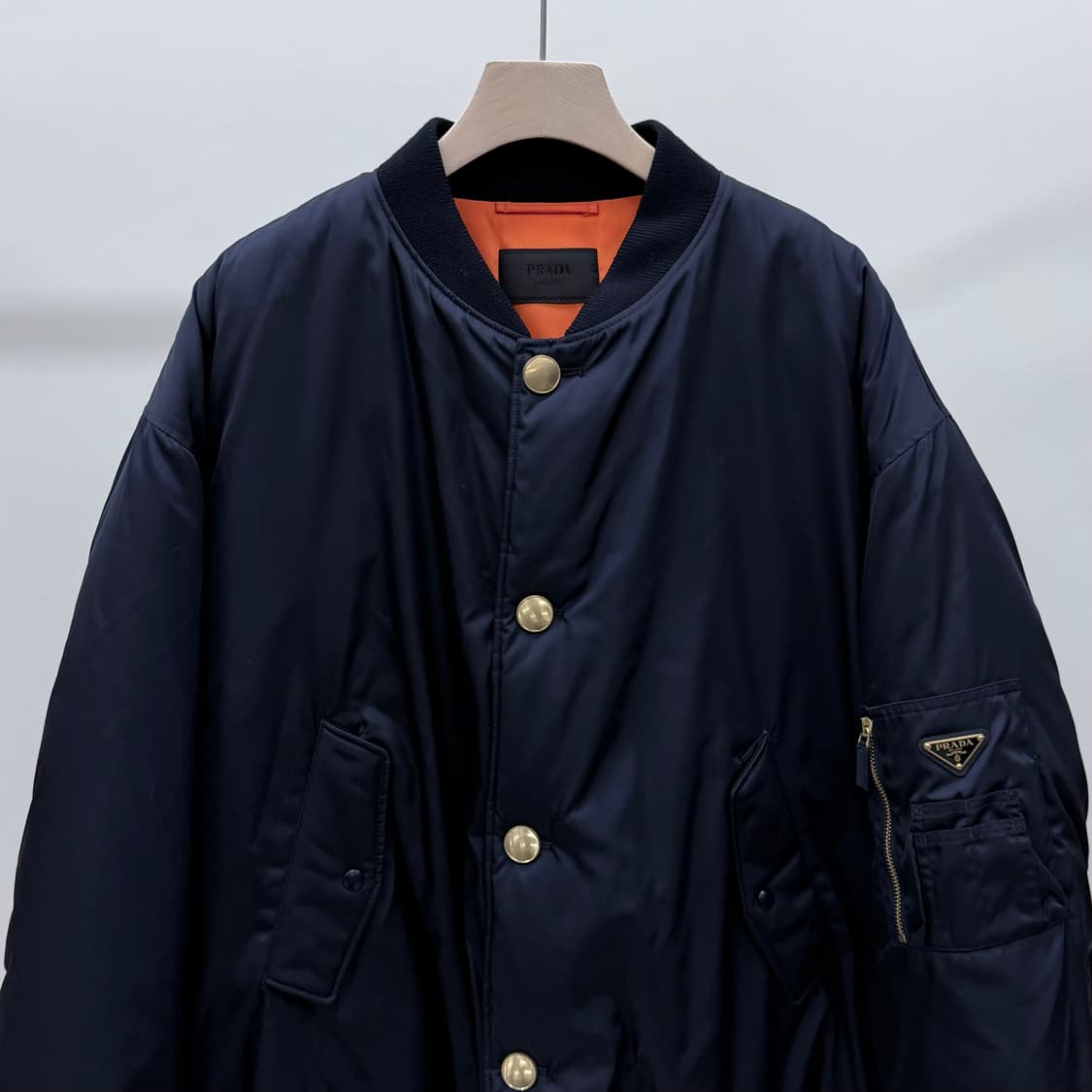 [S급/XL] 프라다 리나일론 봄버 블루종 자켓 다크네이비 상품이미지3