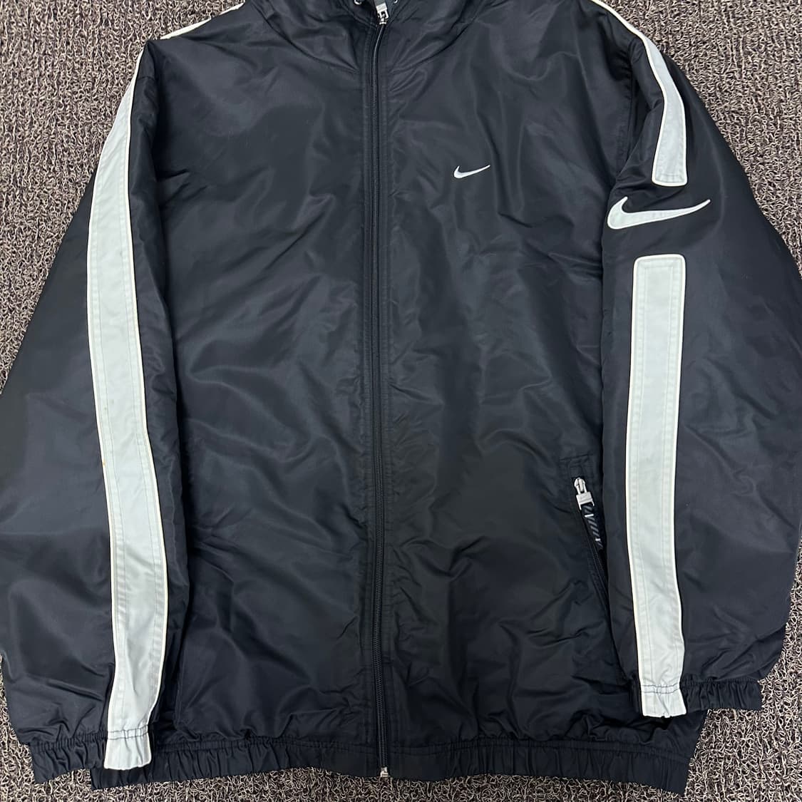 NIKE 나이키 올드스쿨 스우시 기모 점퍼 자켓 L 상품이미지3