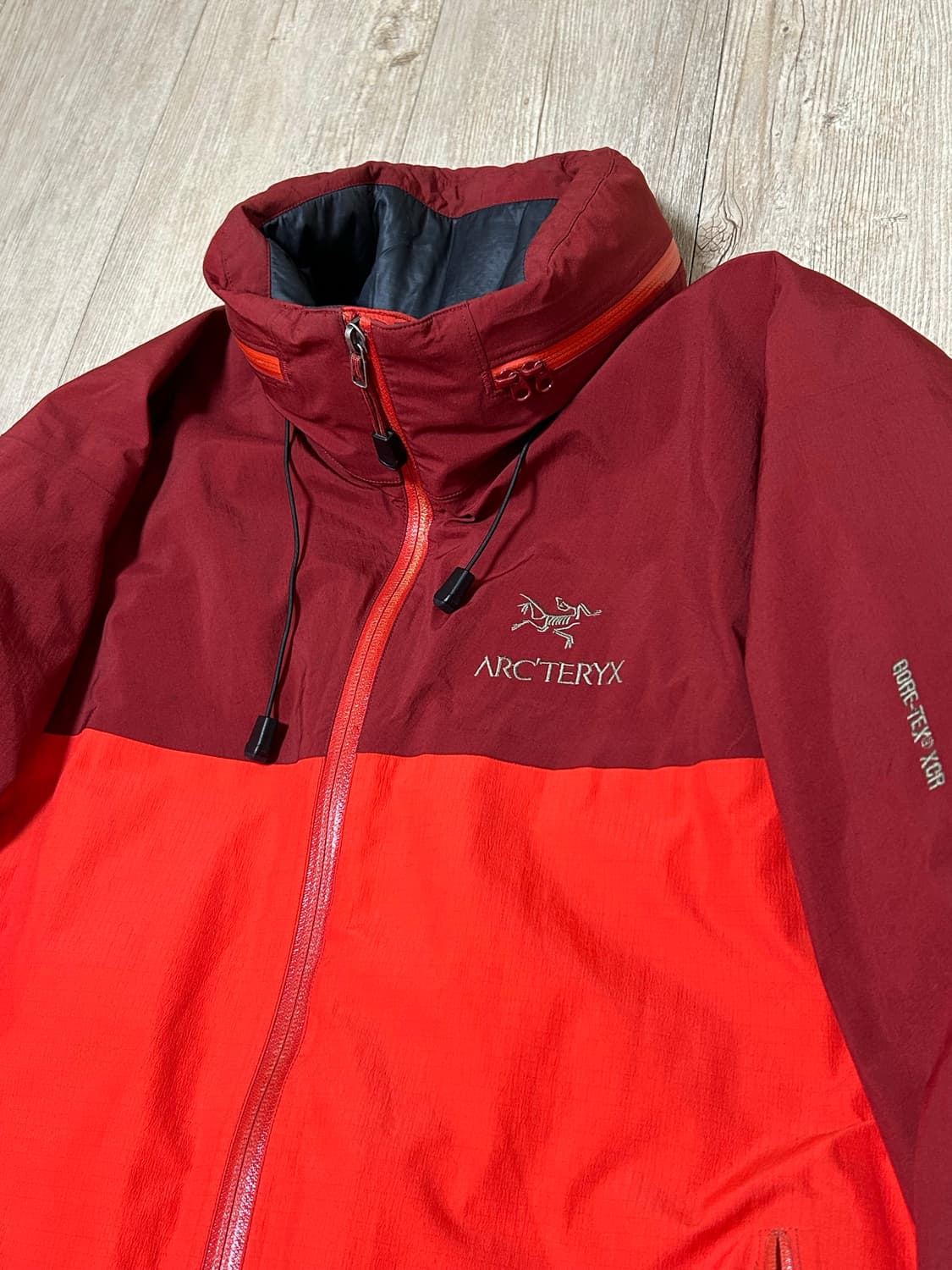 아크테릭스 피션 AR (Arc'teryx Fission AR) 상품이미지2