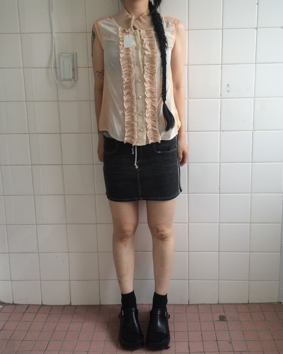 Frill point high neck sleeveless 상품이미지5