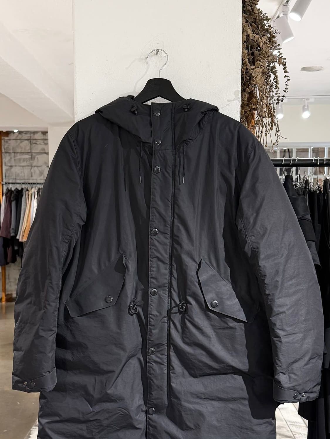 cp컴퍼니 블랙 마이크로-M 고글 다운 파카 상품이미지2