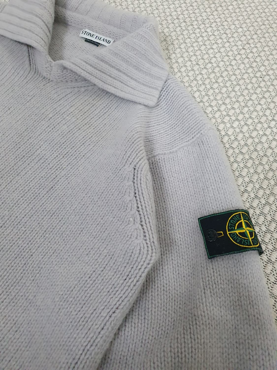 97AW 스톤아일랜드 그린 엣지 세일러 넥 그레이 니트 상품이미지5