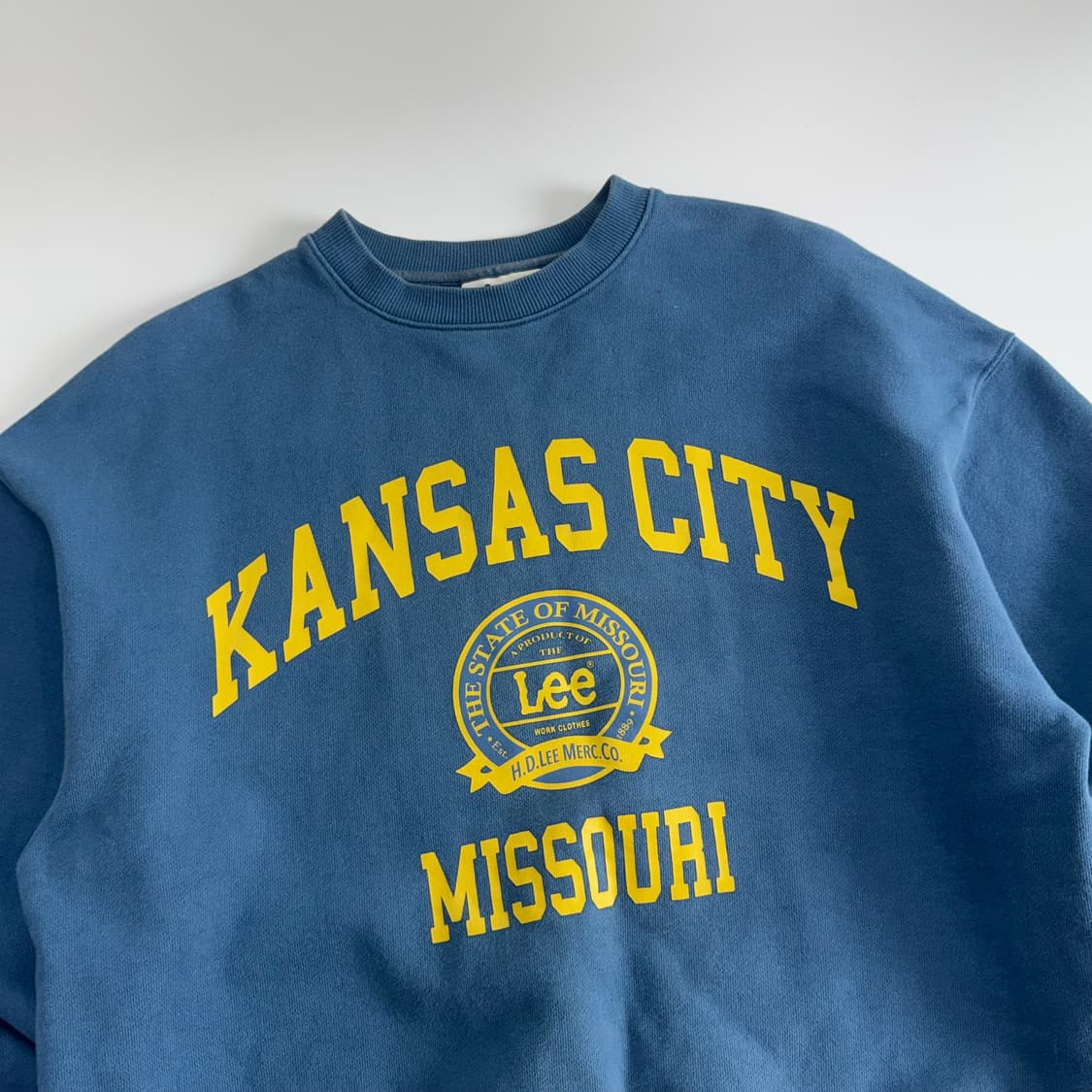 Lee 리 옐로우 로고 블루 맨투맨 상품이미지4