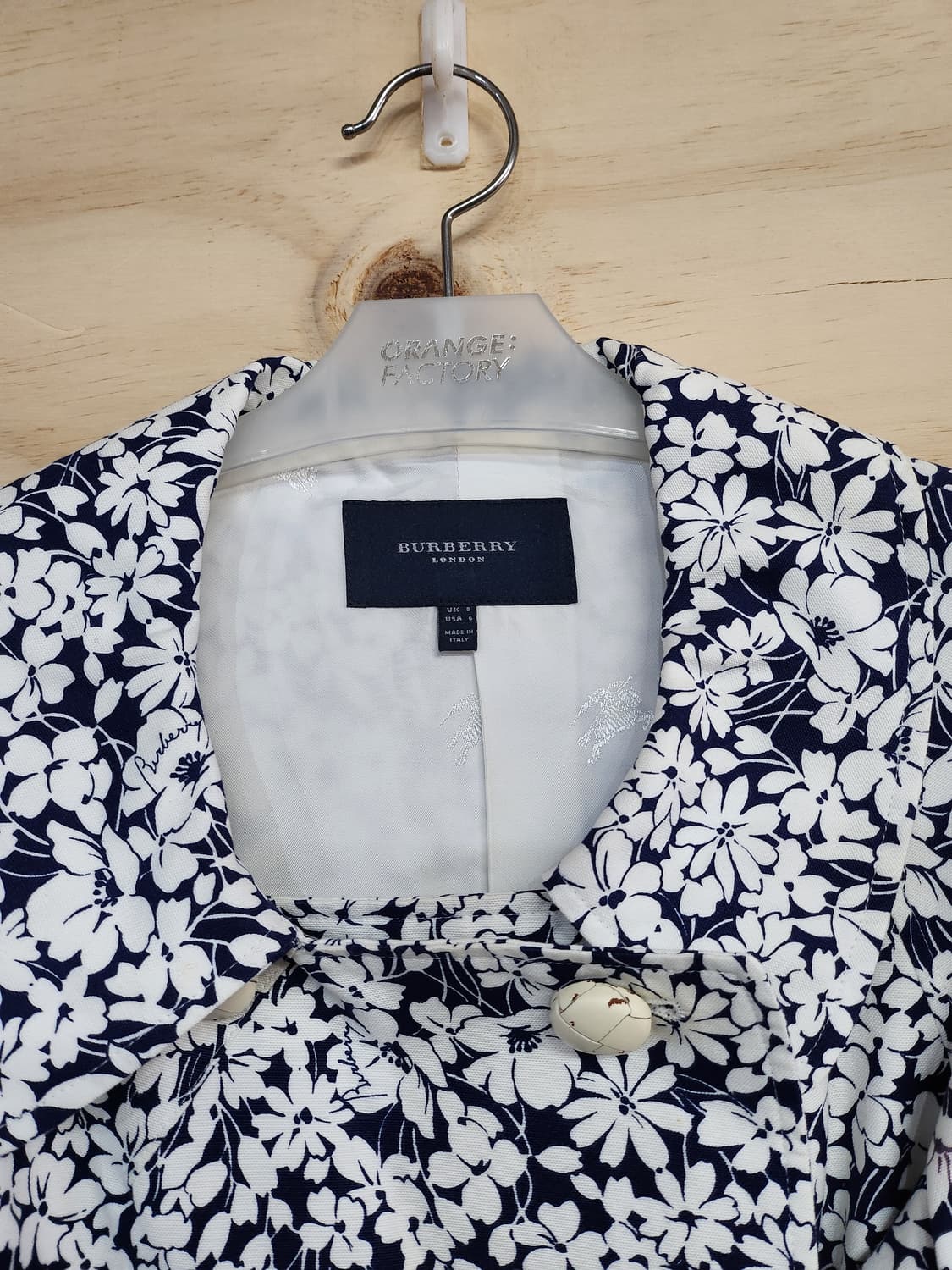 824) 버버리 플라워 프린트 여성 자켓 상품이미지2