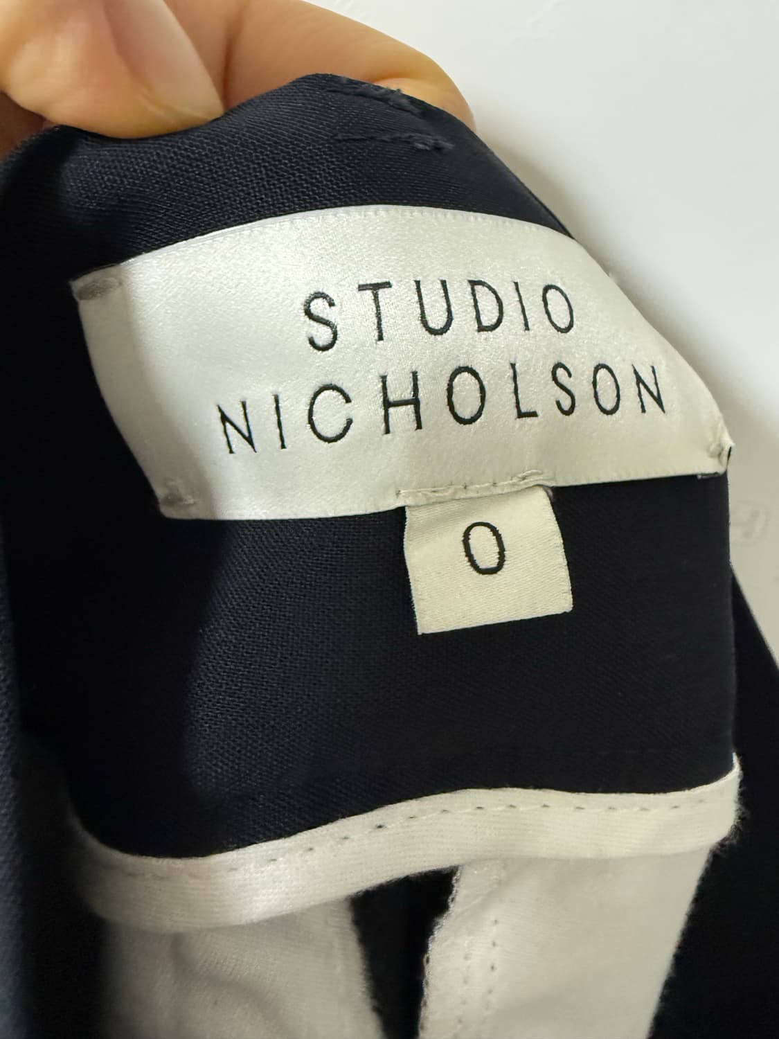 스튜디오니콜슨 네이비 슬랙스 상품이미지3