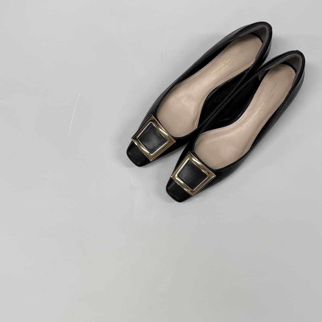 United Arrows buckle pumps 상품이미지1