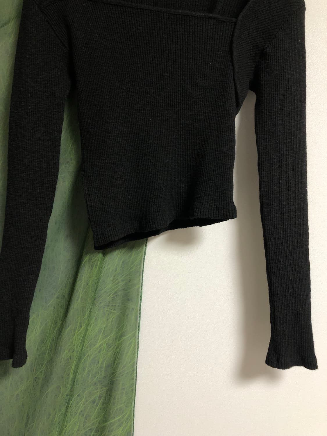 에트몽 square neck slit t-shirt (black) 상품이미지5
