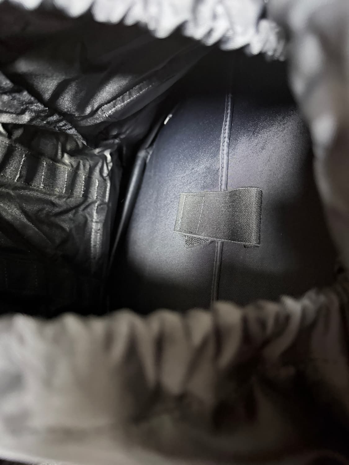 앤더슨벨 테크니컬 베를린 백팩 블랙 상품이미지6