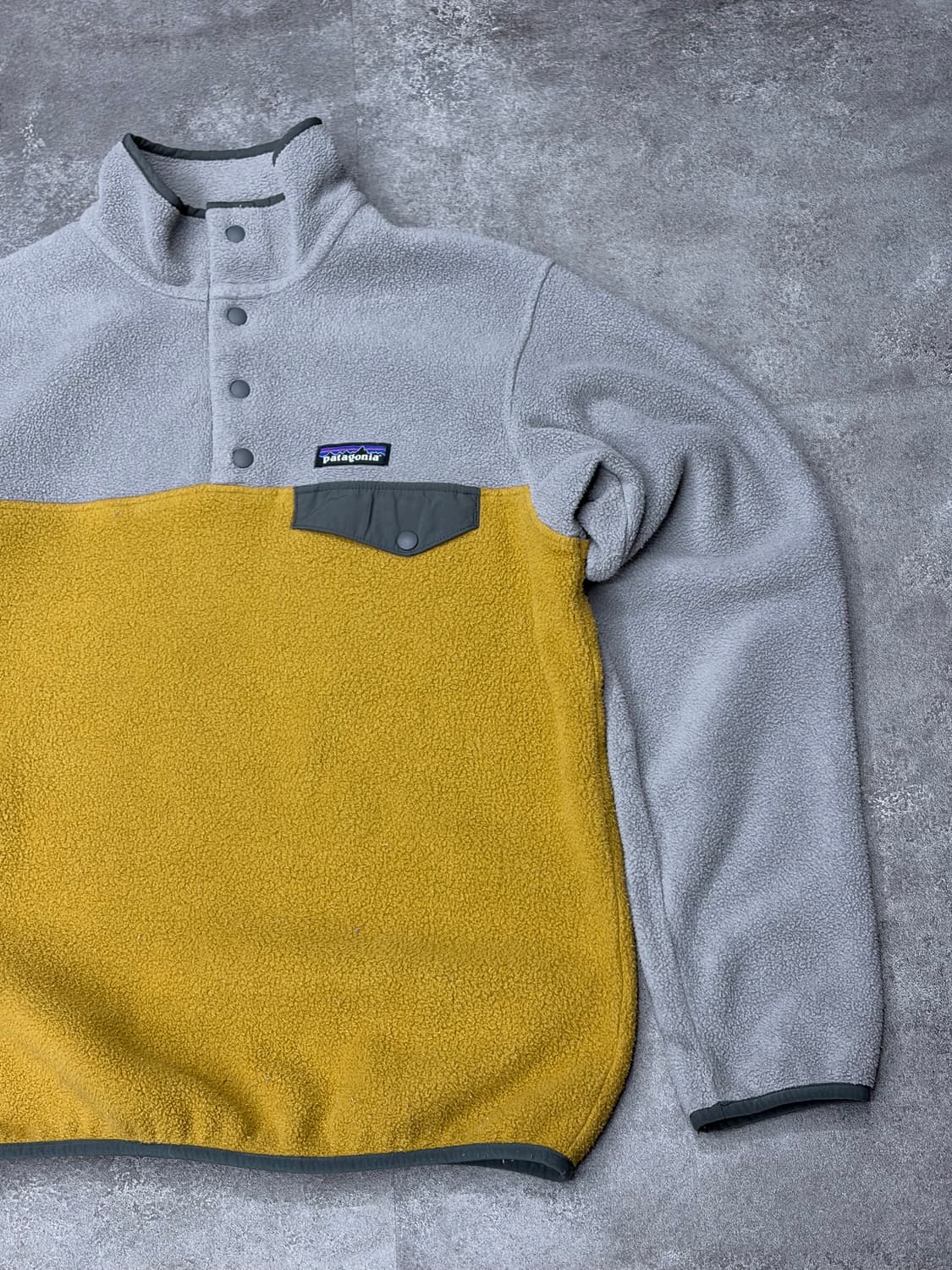 파타고니아 신칠라 플리스 풀오버 그레이/옐로우 상품이미지5