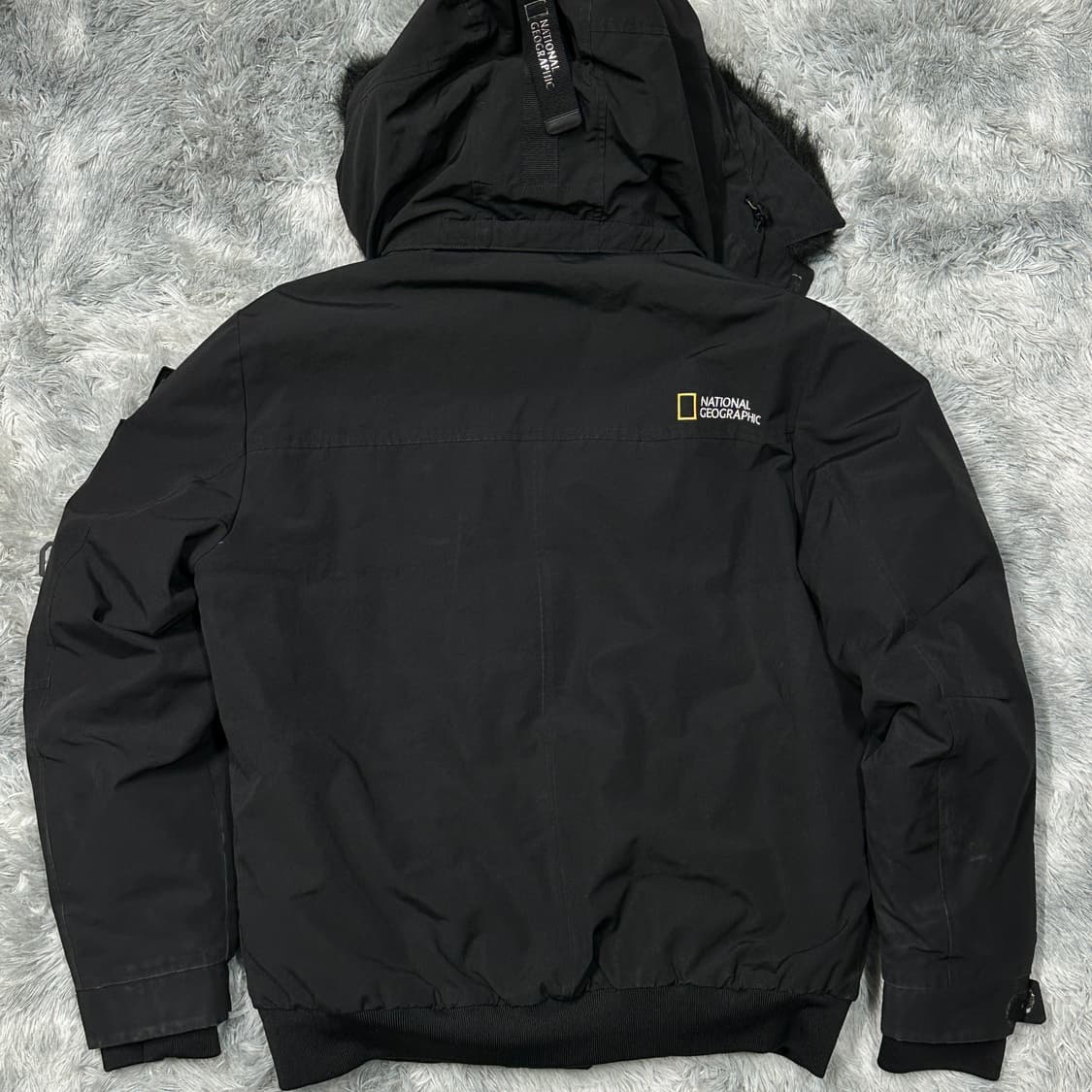 내셔널지오그래픽 타루가 RDS 숏다운 패딩 XL 상품이미지3