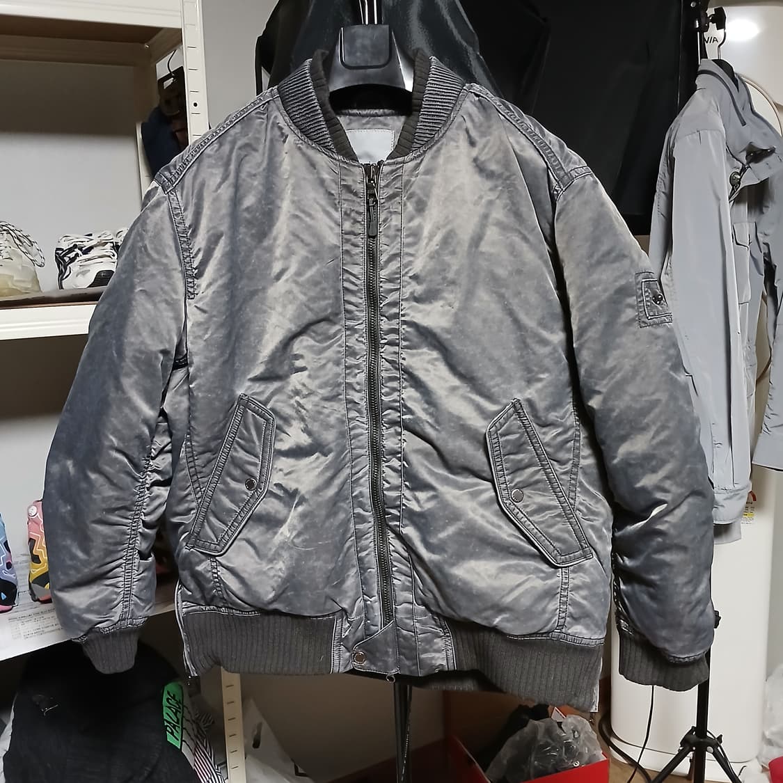 series 시리즈 구스다운 항공점퍼 패딩 다운 자켓 차콜 실버 워싱 상품이미지1