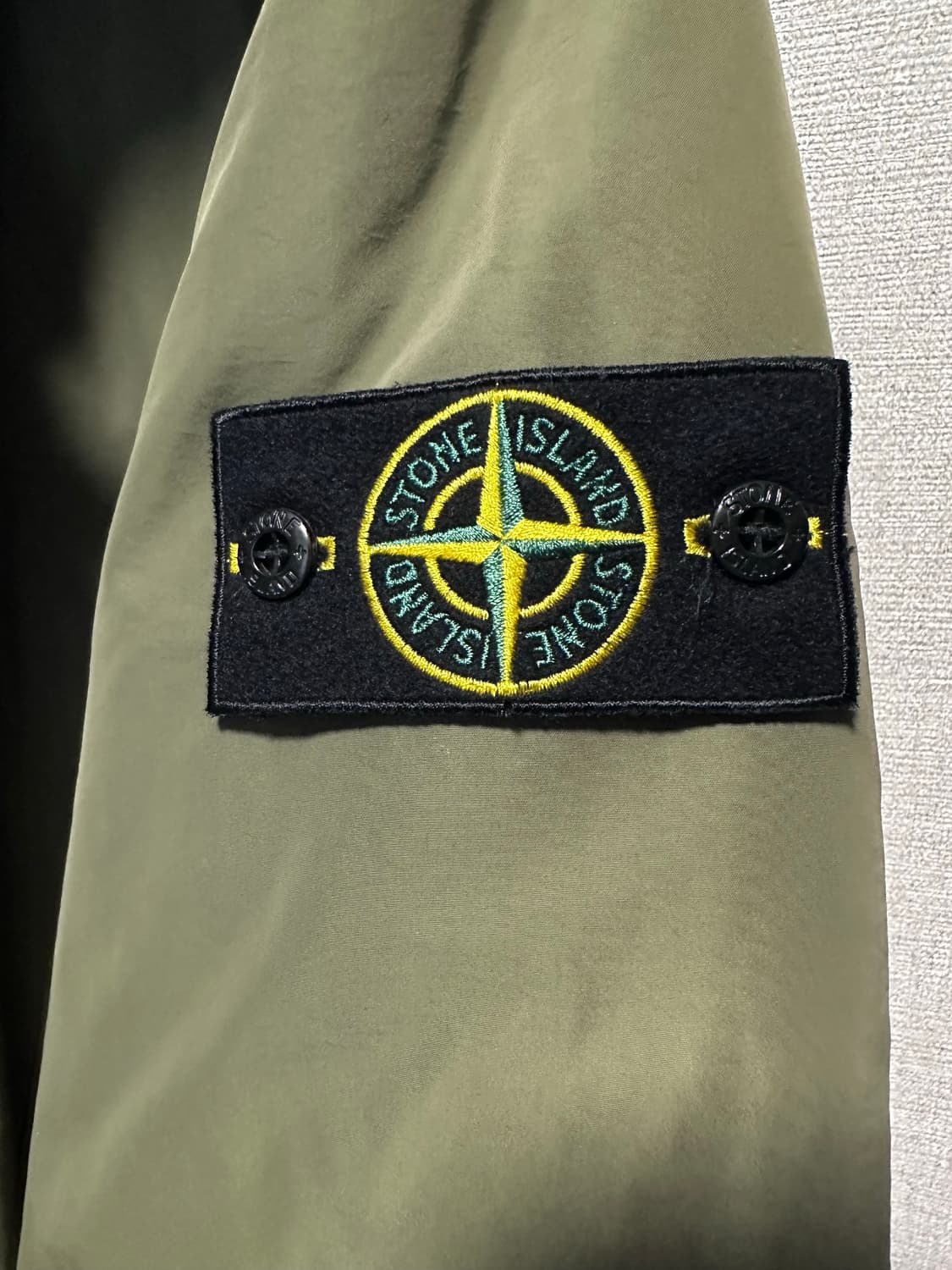 19FW 스톤아일랜드 마이크로랩스 와펜 점퍼 상품이미지5