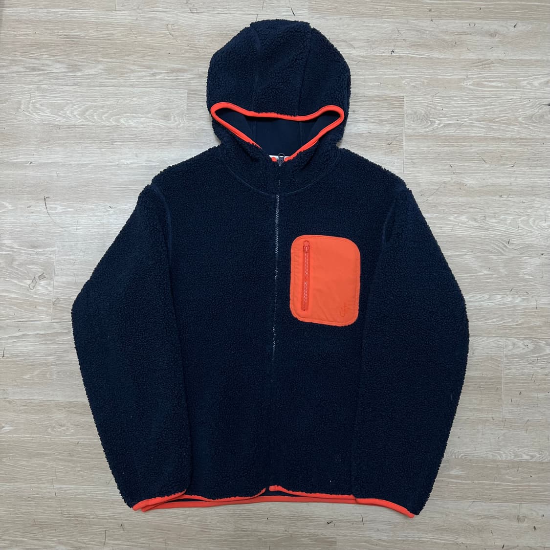 유니클로 JW앤더슨 콜라보 뽀글이 후리스 후드자켓 [네이비] L/100 상품이미지1