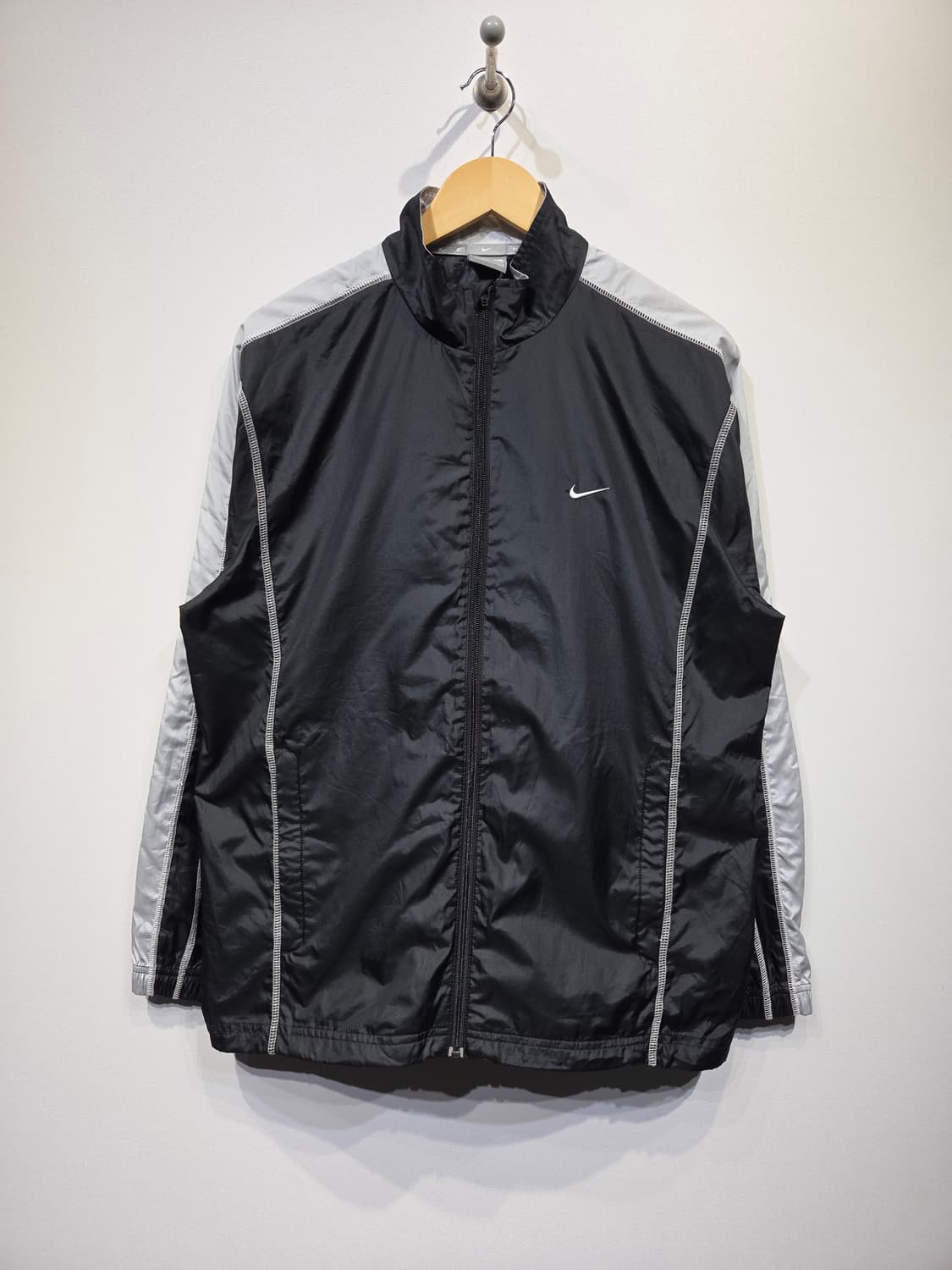 NIKE 나이키 올드스쿨 스티치 빅로고 바람막이 자켓 상품이미지2