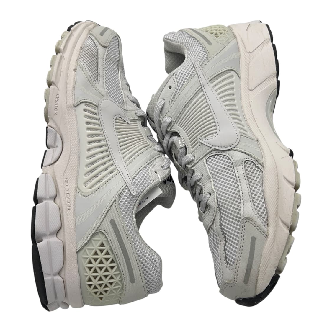 285 나이키 줌 보메로5 바스트 그레이 2023 상품이미지2