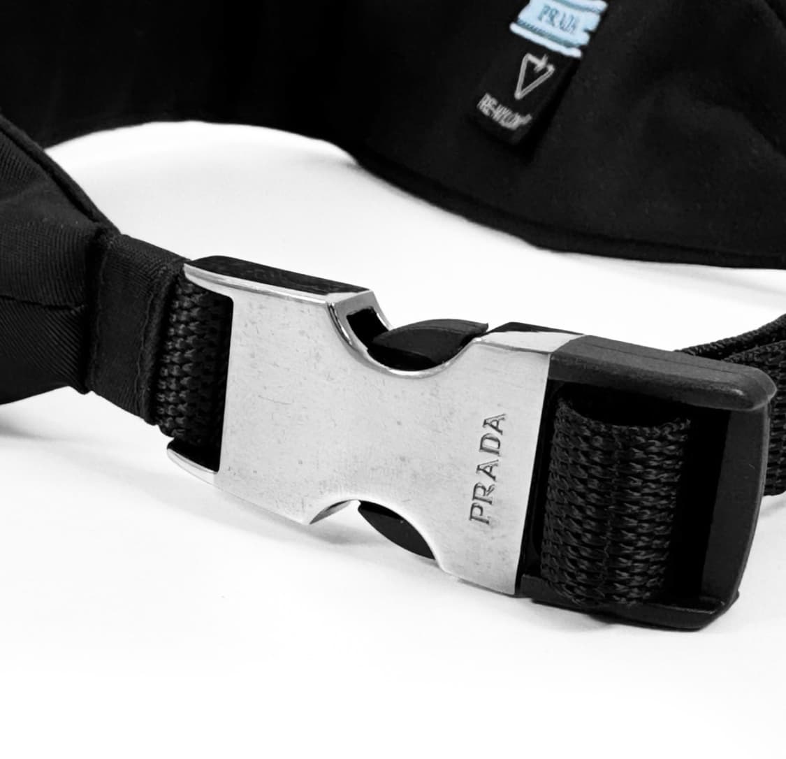 프라다 여성 리나일론 삼각로고 버클 헤어밴드 머리띠 블랙 1IE020 상품이미지8