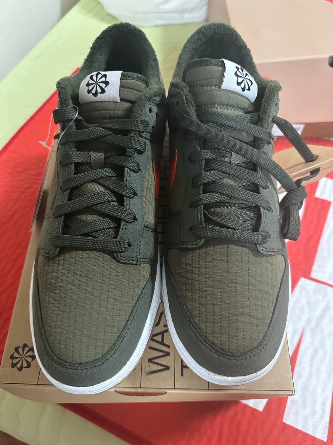 덩크 로우 올리브 300사이즈 상품이미지1