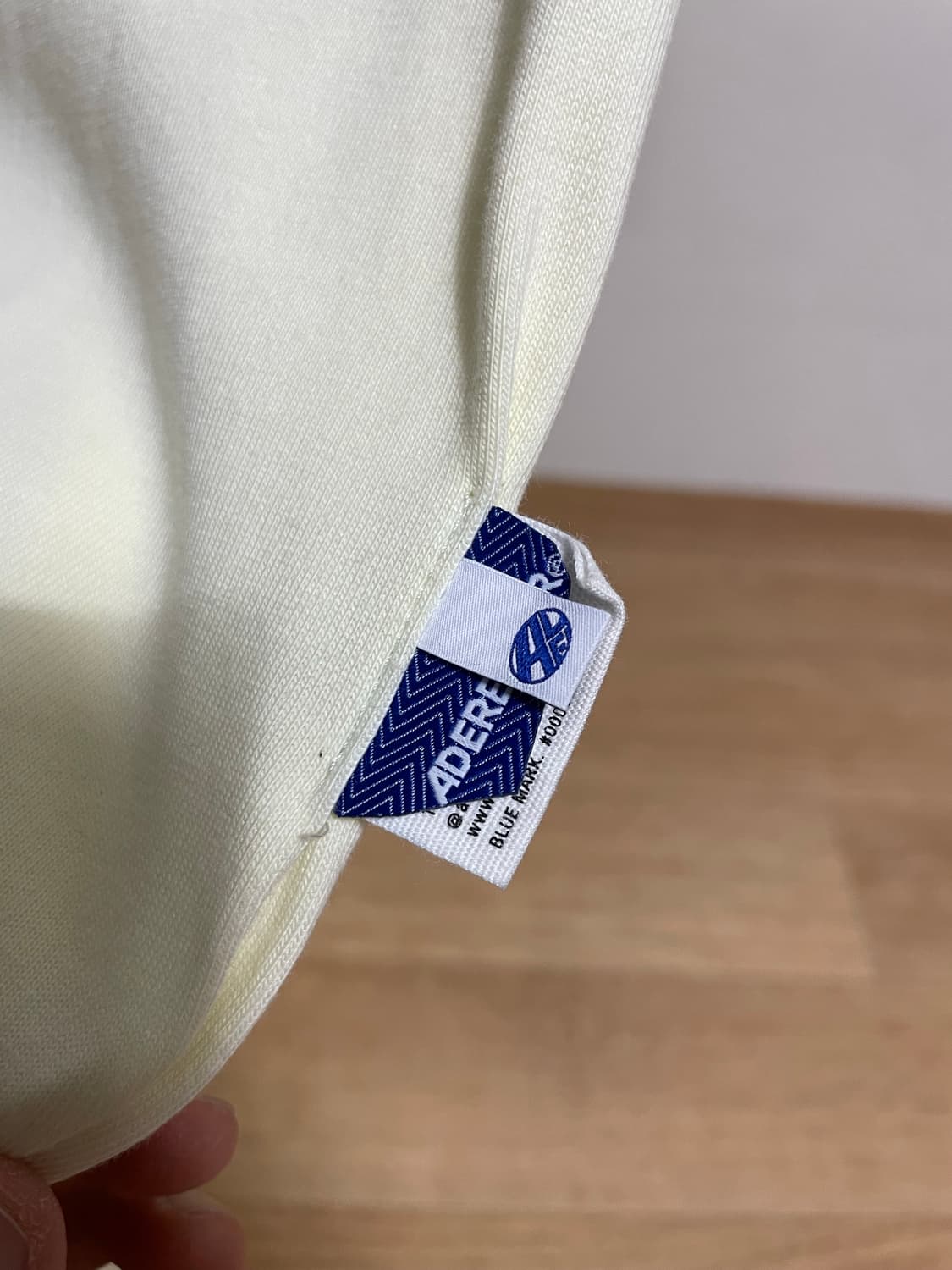 아더에러 22SS 티셔츠 상품이미지3