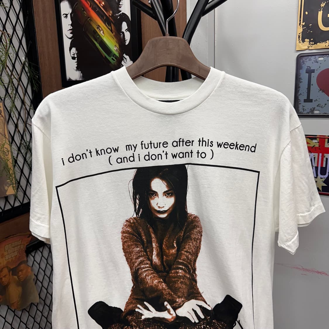 White Bjork Print T-Shirt 상품이미지3