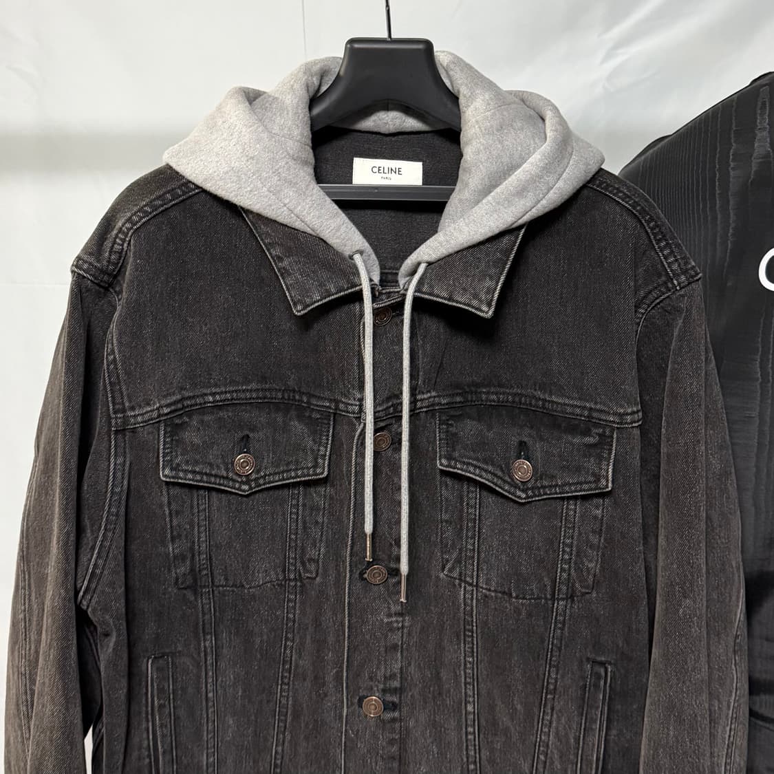 [S+급/L] 셀린느 백로고 후드 데님 흑청자켓 상품이미지4