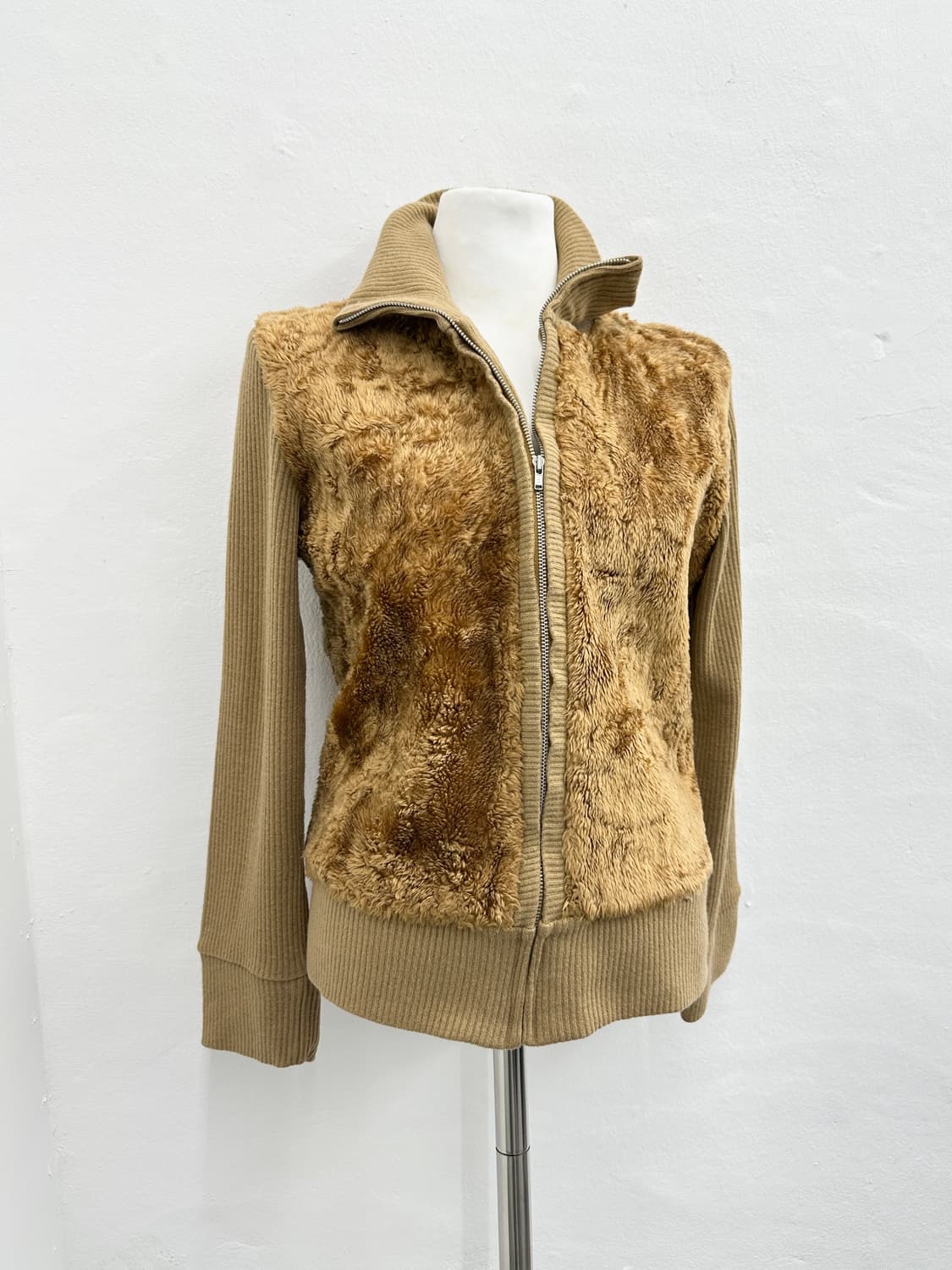 Camel fur knit zip up 상품이미지1