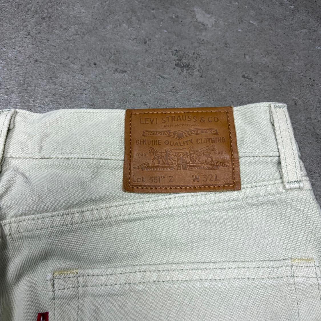 리바이스 프리미엄 551 Z 크림진 데님팬츠[2374] 상품이미지4