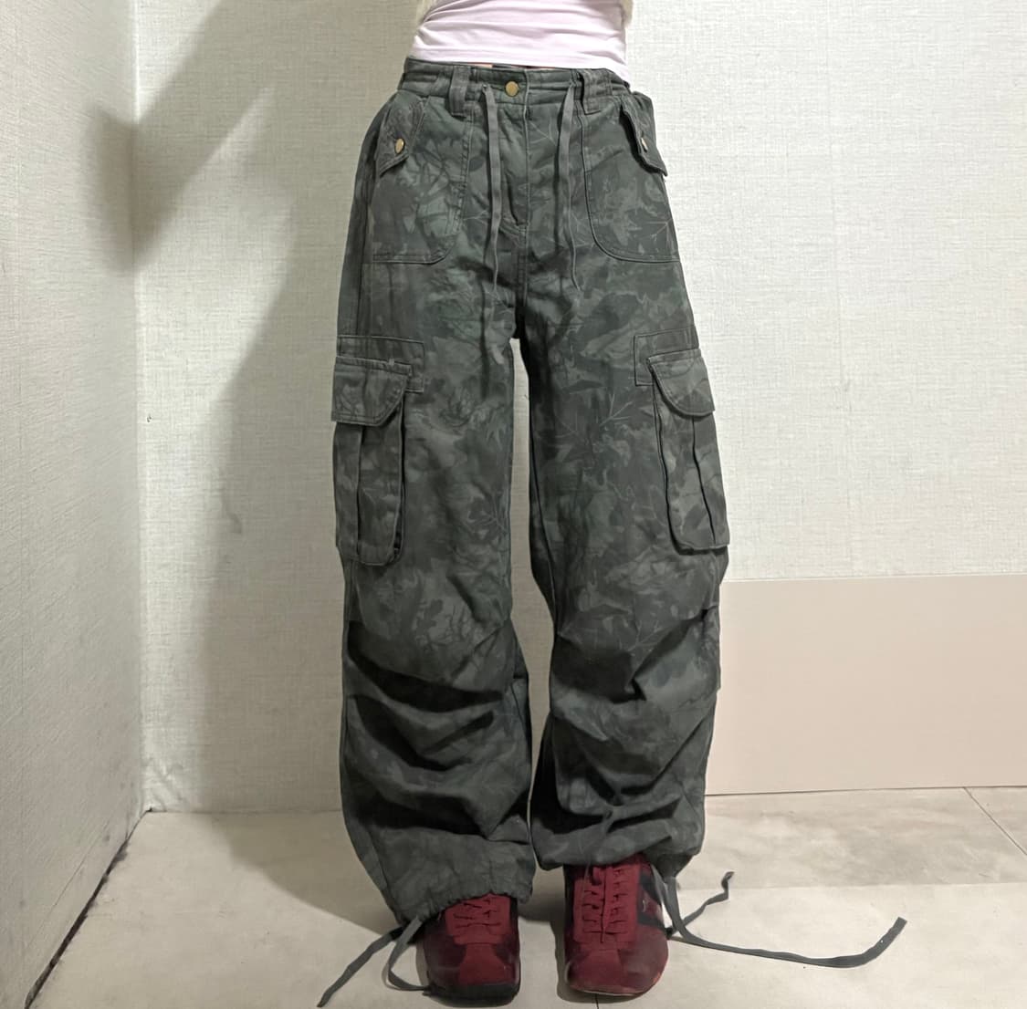 셔링디테일 카모 카고팬츠 상품이미지2