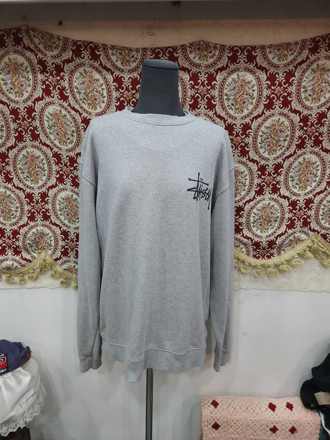 스투시 그레이 스탁 빅로고 맨투맨

 상품이미지1